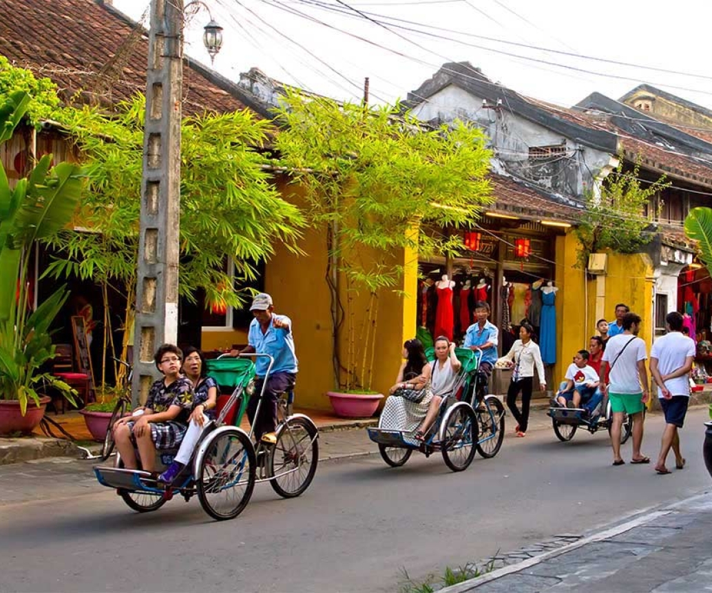 Voyage Au Vietnam En Août: Guide Pour Des Vacances Inoubliables !