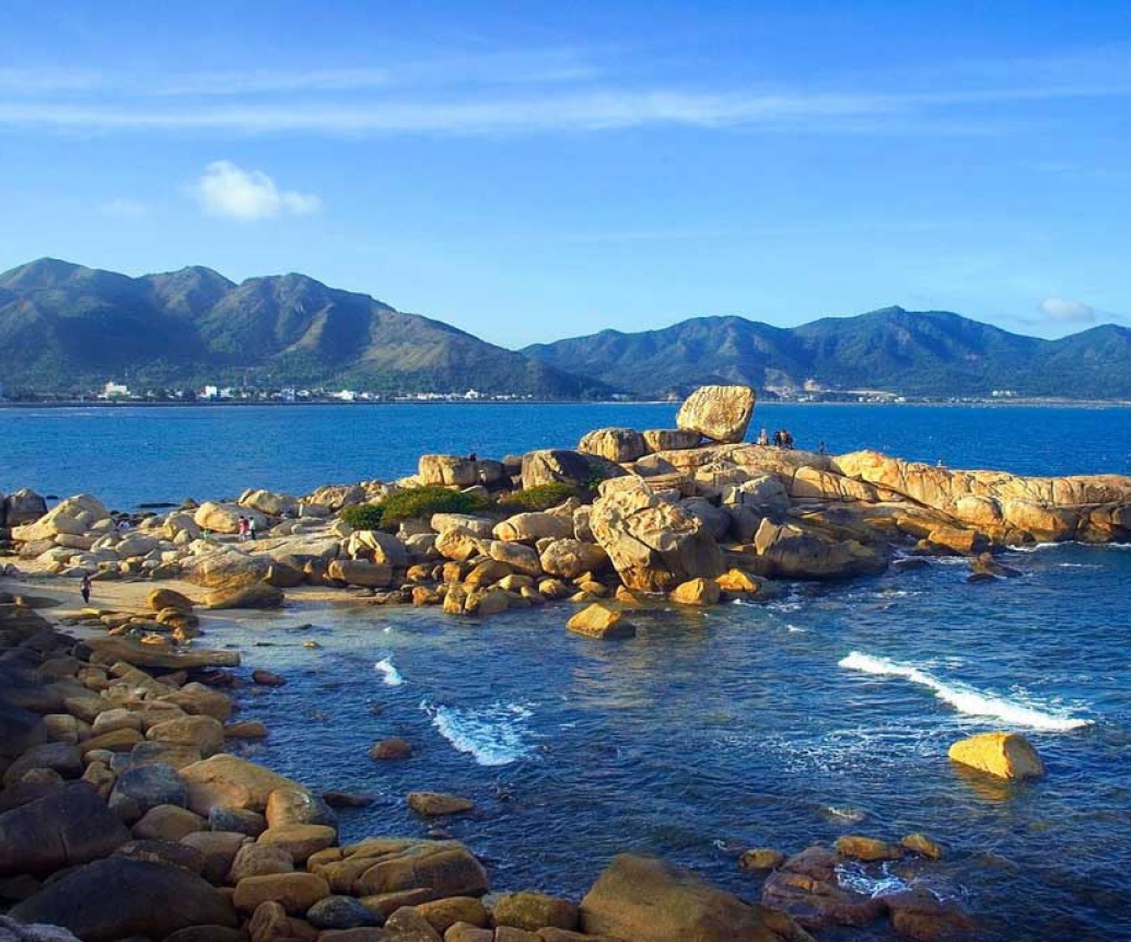 Central Vietnam Islands: Top 5 Beautiful Islands Must-visit