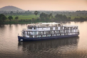 Cruise on the Jayavarman