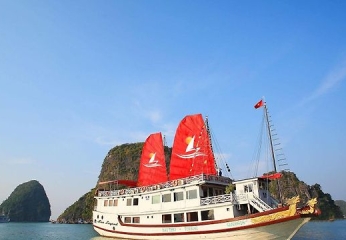 Halong Bay - Sung Sot Cave - Hanoi