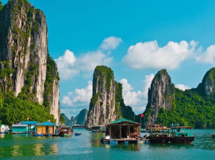 Halong Bay 