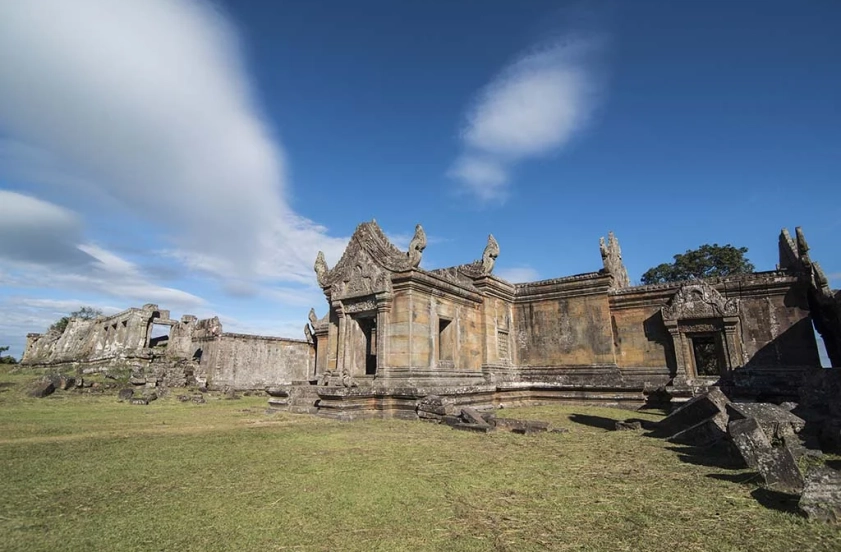 Cambodia tour 10 days The jewels of Angkor and Preah Vihear