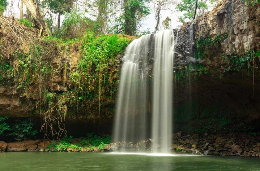 Laos Cambodia tour 20 days From Vientiane to Angkor and beach