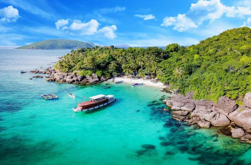 Vietnam tour 18 days with Sapa and Phu Quoc