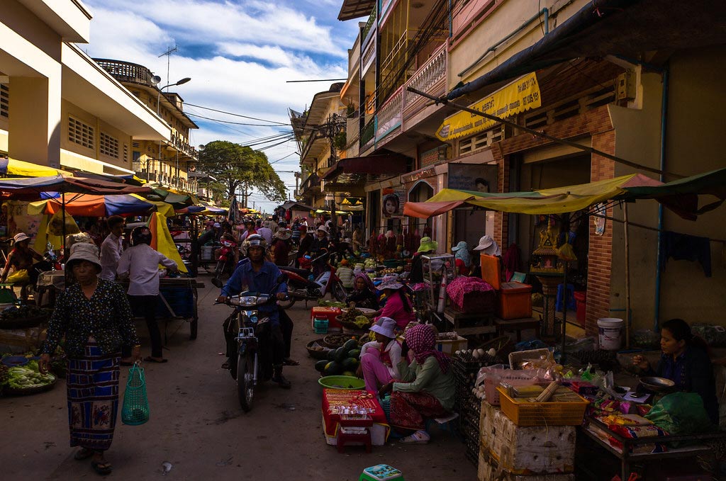  Kratie’s central market