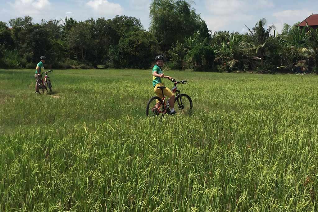 La ballade à vélo pour découvrir les temples d'Angkor