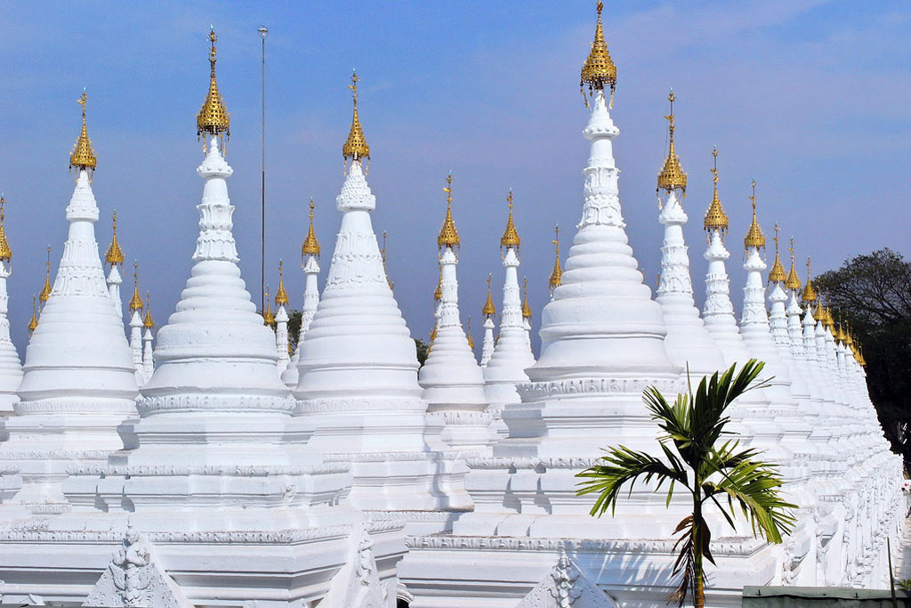 Kuthodaw pagoda