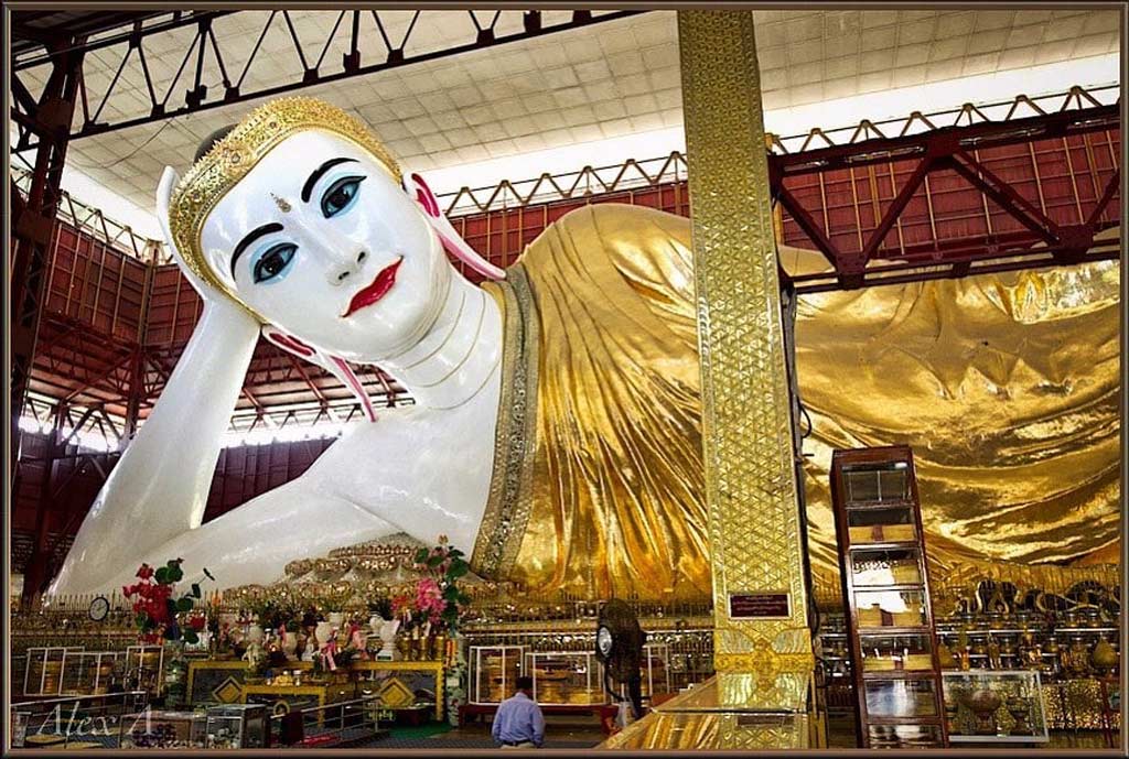 The huge reclining Chaukhtatgyi Buddha Yangon Myanmar