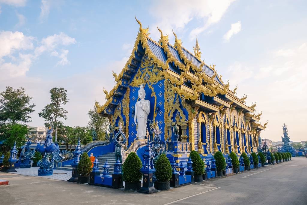 Blue Temple (Wat Rong Suea Ten)