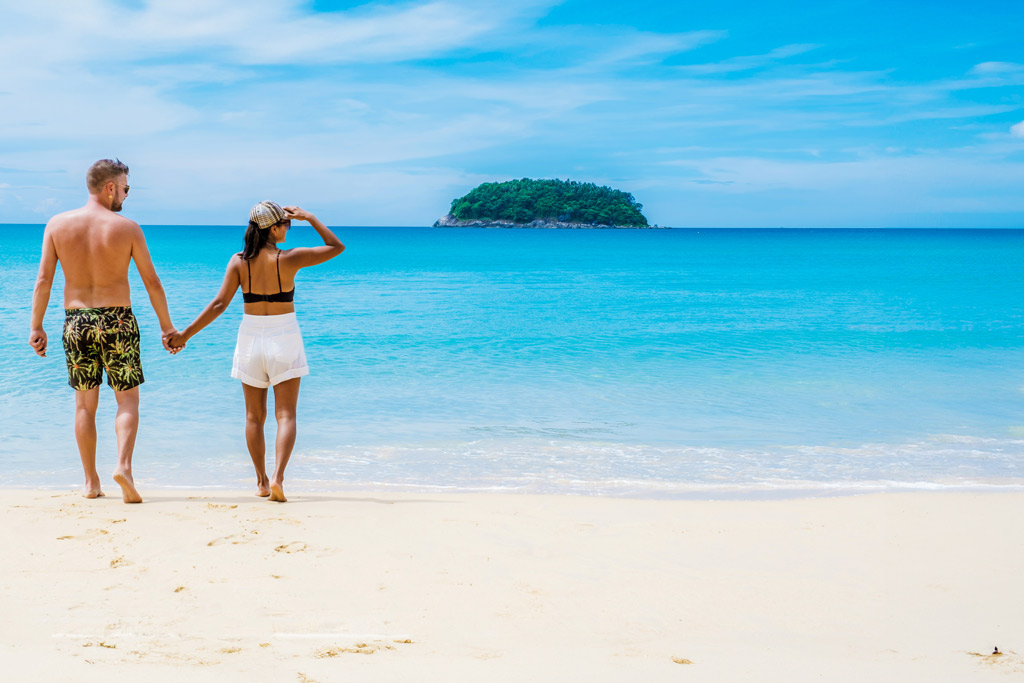 La plage de Bangtao