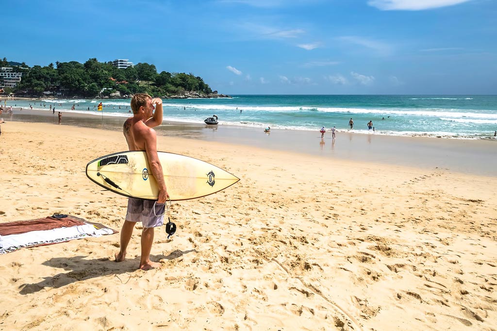 Faire du surf à Phuket