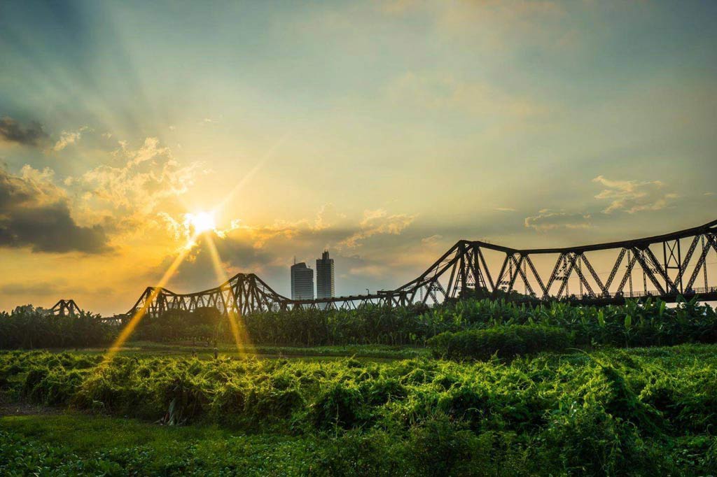 Long Bien Bridge