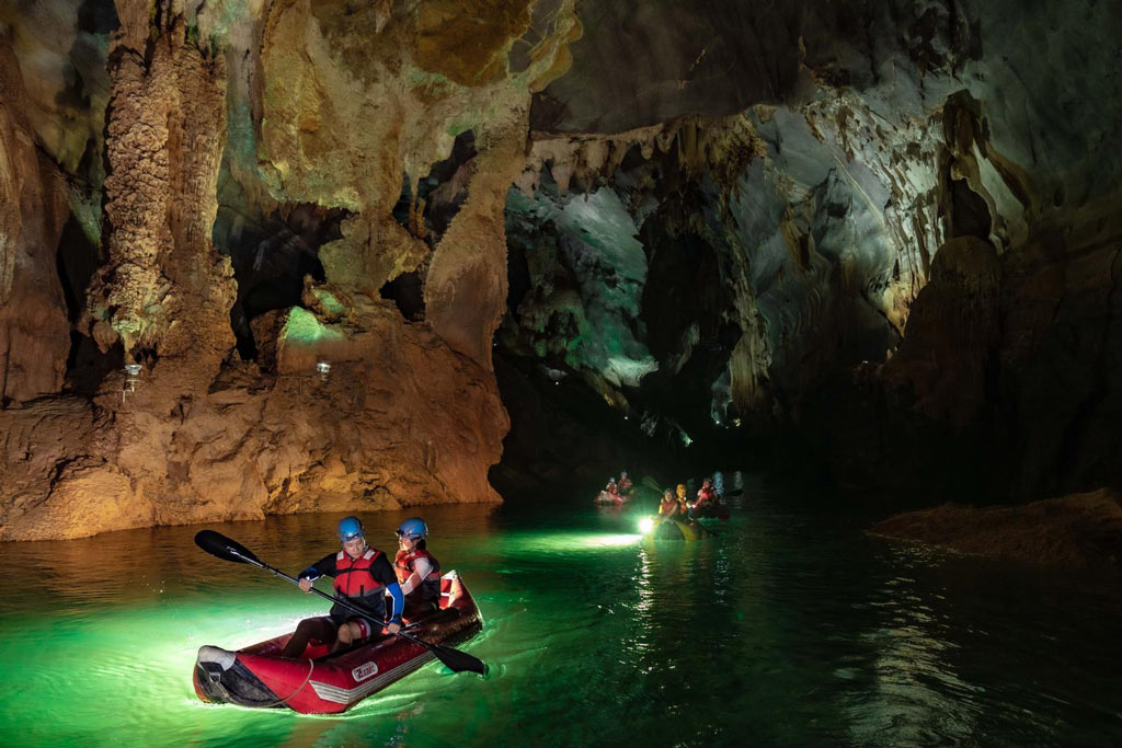 Une excursion en kayak - Phong Nha