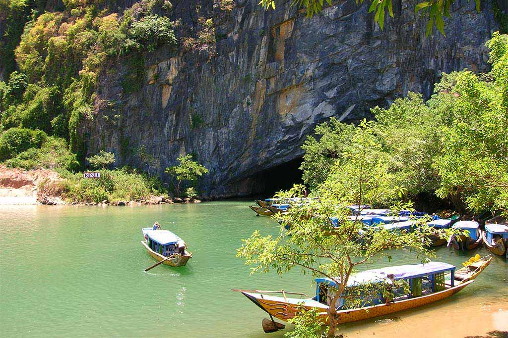 Visite des grottes Phong Nha