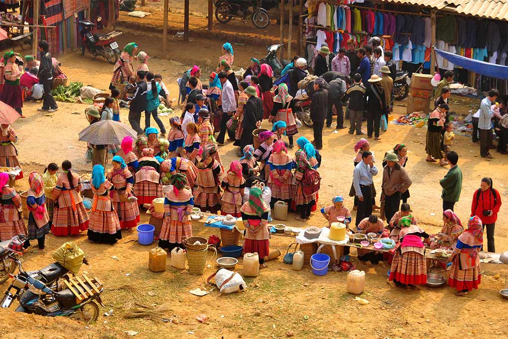 Unique experience at traditional market - Sapa